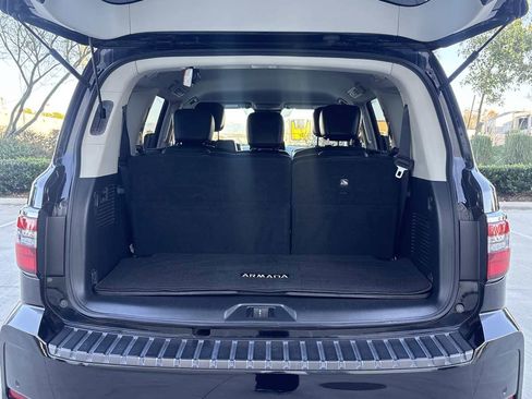 Used 2021 Nissan Armada SV w/ SV Appearance Package image 10