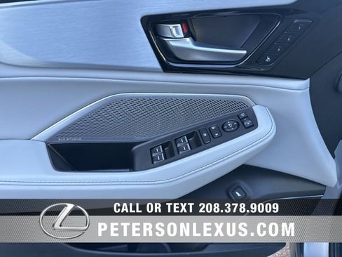 Used 2022 Acura MDX SH-AWD w/ Technology Package image 23