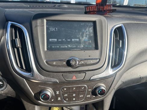 Used 2018 Chevrolet Equinox LT image 7