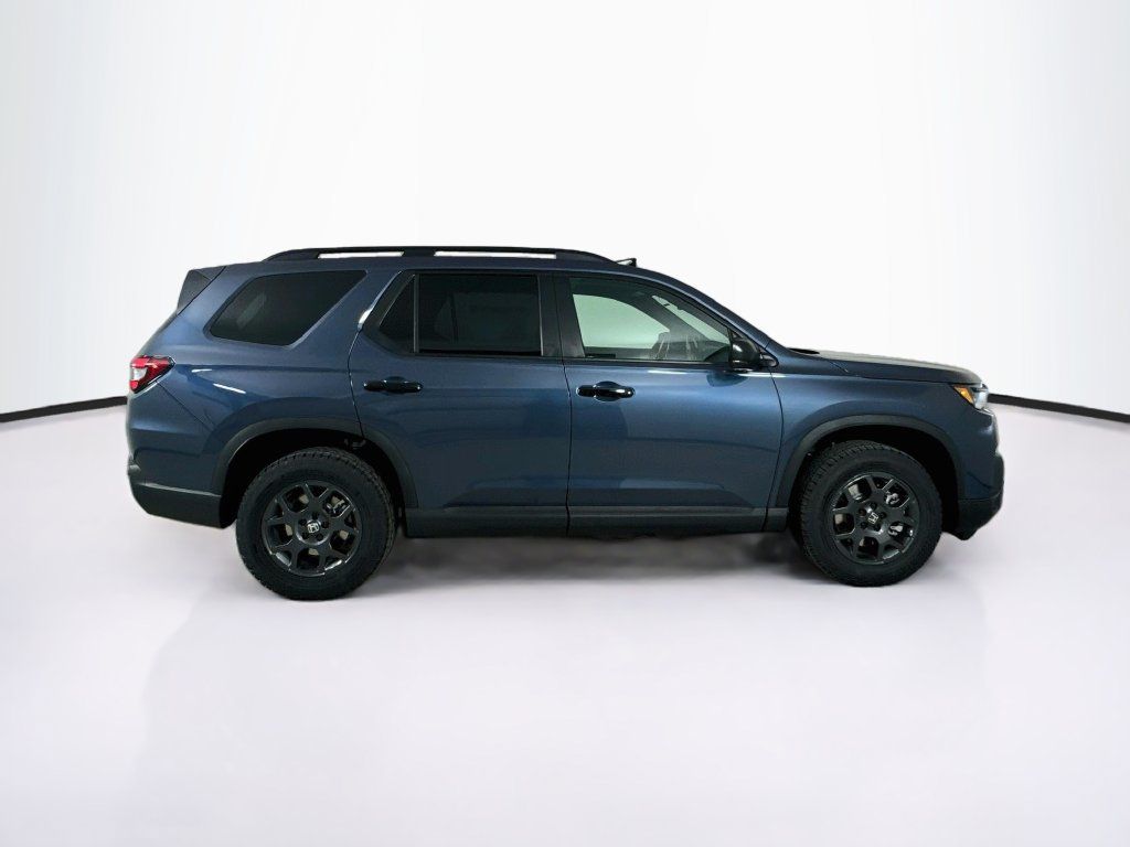 New 2026 Honda Pilot TrailSport image 8