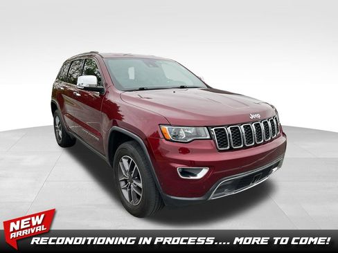 Used 2019 Jeep Grand Cherokee Limited AWD/4WD image 1