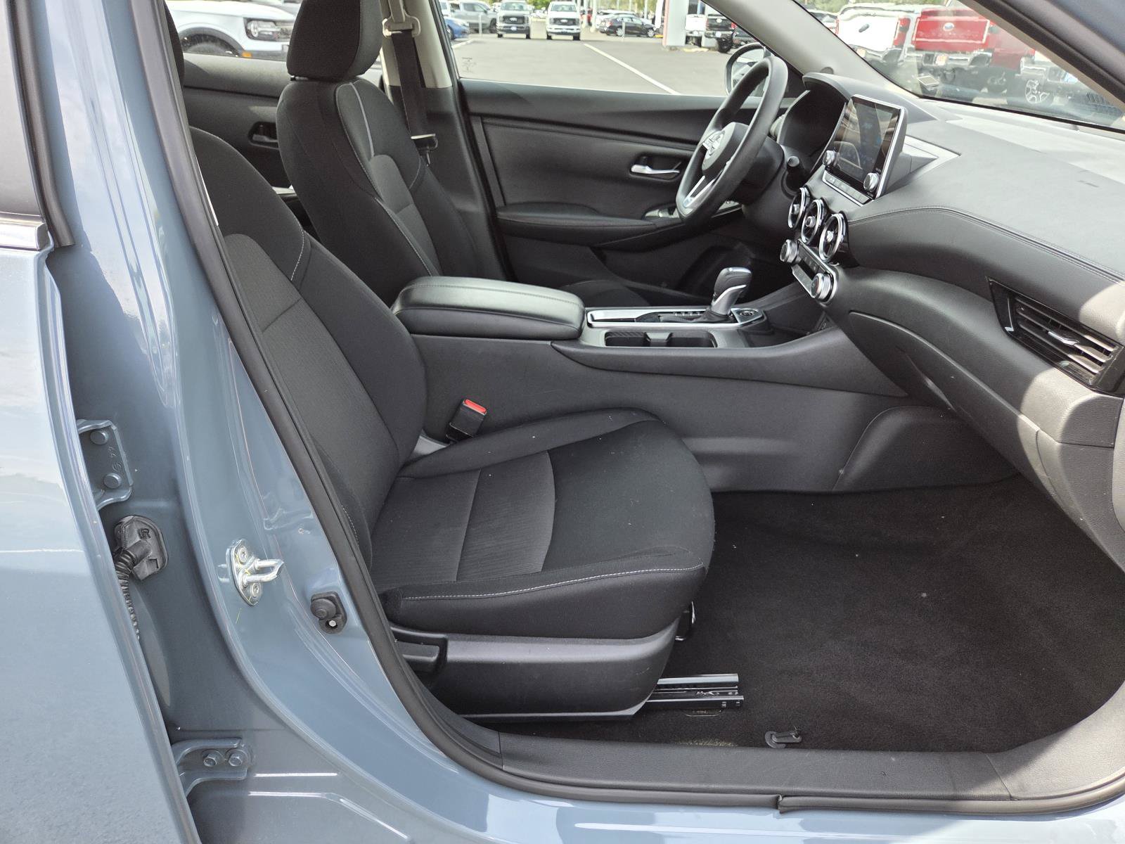 Used 2024 Nissan Sentra SV FWD image 20
