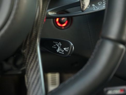 Used 2016 McLaren 570S Coupe image 29