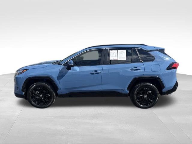 Used 2025 Toyota RAV4 SE AWD/4WD image 2