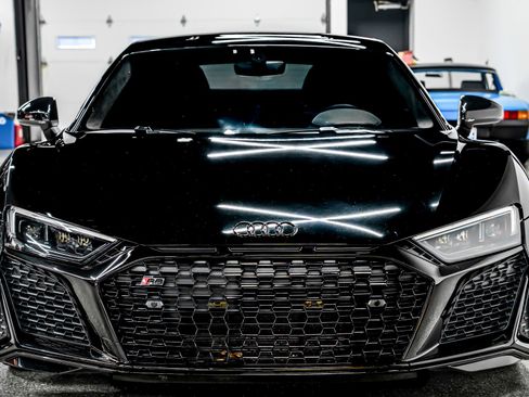 Used 2023 Audi R8 V10 performance image 4