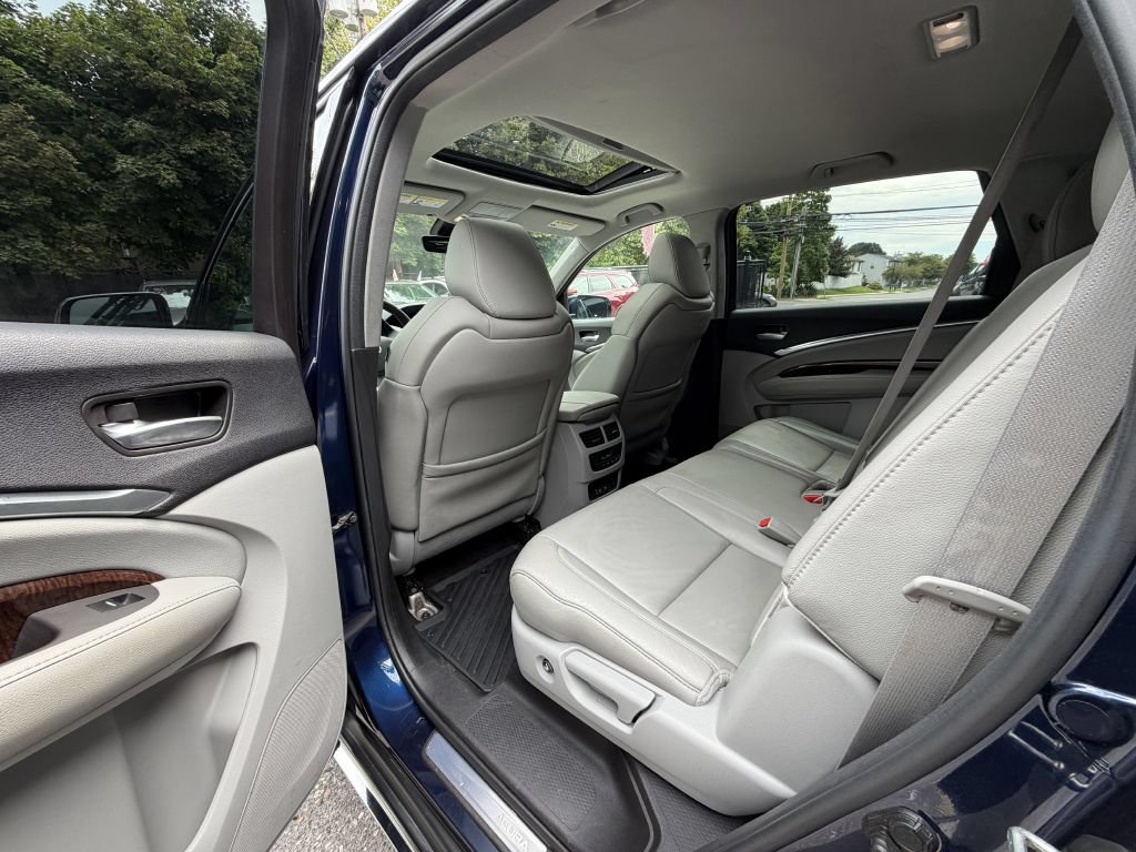 Used 2017 Acura MDX w/ Technology Package AWD/4WD image 13