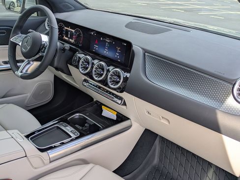 New 2026 Mercedes-Benz GLA 250 4MATIC image 35