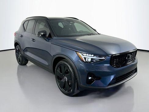 New 2026 Volvo XC40 B5 Ultra w/ Protection Package Premier image 3