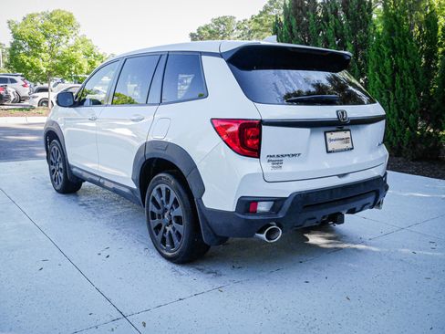 Used 2023 Honda Passport EX-L image 9