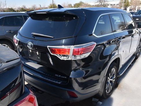 Used 2016 Toyota Highlander XLE image 7