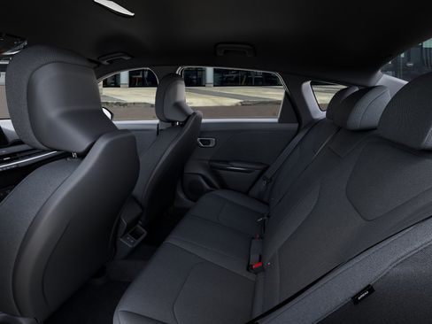 New 2026 Kia K4 FWD image 19