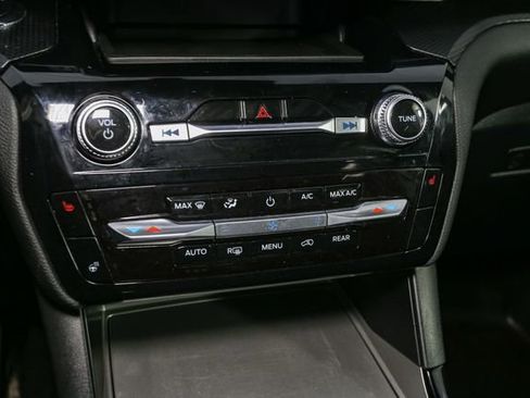 Used 2023 Ford Explorer ST-Line w/ Class IV Trailer Tow Package AWD/4WD image 31