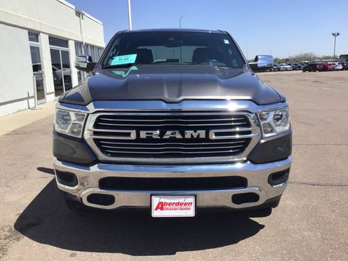 Used 2023 RAM 1500 Laramie AWD/4WD image 3