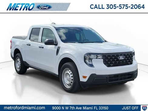Certified 2025 Ford Maverick XL FWD image 1