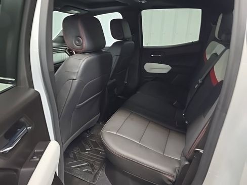 Used 2023 GMC Canyon AT4X image 32