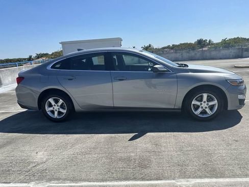 Used 2023 Chevrolet Malibu LT FWD image 33