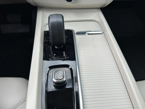 Used 2023 Volvo XC60 B5 Core w/ Protection Package Premier FWD image 22