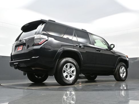 Used 2024 Toyota 4Runner SR5 image 34