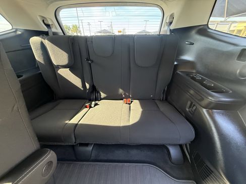 Used 2023 Subaru Ascent Premium w/ Convenience Package image 14