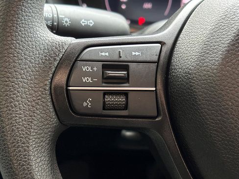 Certified 2025 Honda Accord SE image 29