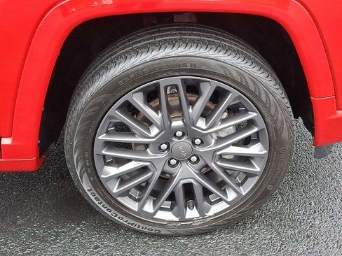 Used 2022 Jeep Compass Limited image 9