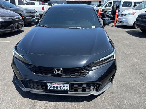 Used 2025 Honda Civic Sport image 3