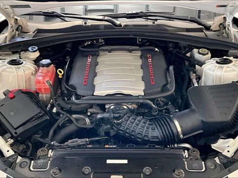 Used 2016 Chevrolet Camaro SS RWD image 29