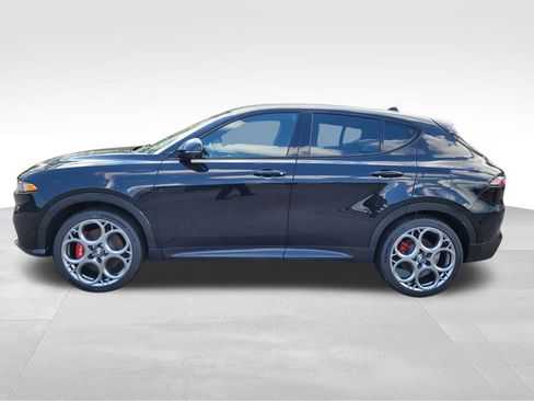 New 2024 Alfa Romeo Tonale Veloce image 2