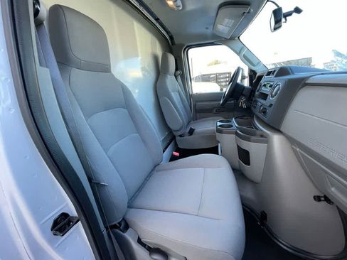 New 2024 Ford E-450 and Econoline 450 Super Duty w/ Power Windows & Locks Group image 26