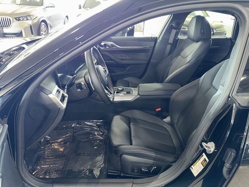 Used 2025 BMW M440i RWD image 19