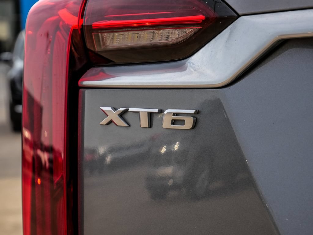Used 2022 Cadillac XT6 Premium Luxury FWD image 12