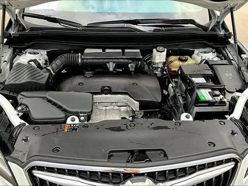 Used 2019 Buick Envision Essence FWD image 28
