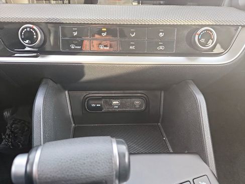 Used 2024 Kia Sportage LX image 25