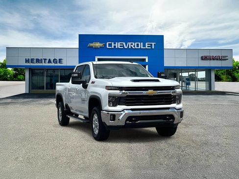Certified 2025 Chevrolet Silverado 2500 LT AWD/4WD image 1