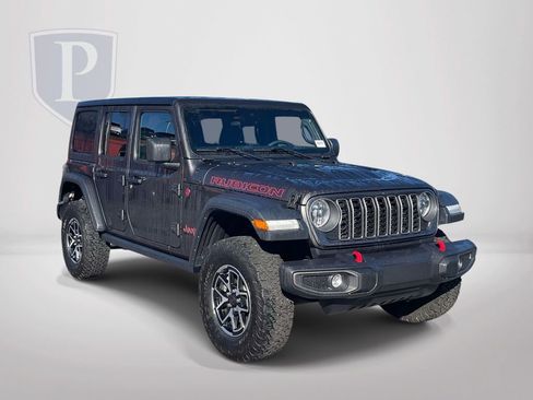 Used 2025 Jeep Wrangler Unlimited Rubicon image 1