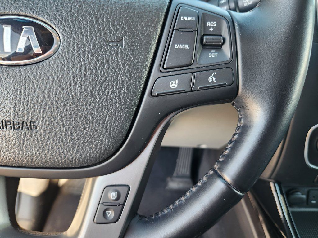 Used 2014 Kia Sorento SX w/ 3rd Row Package FWD image 20