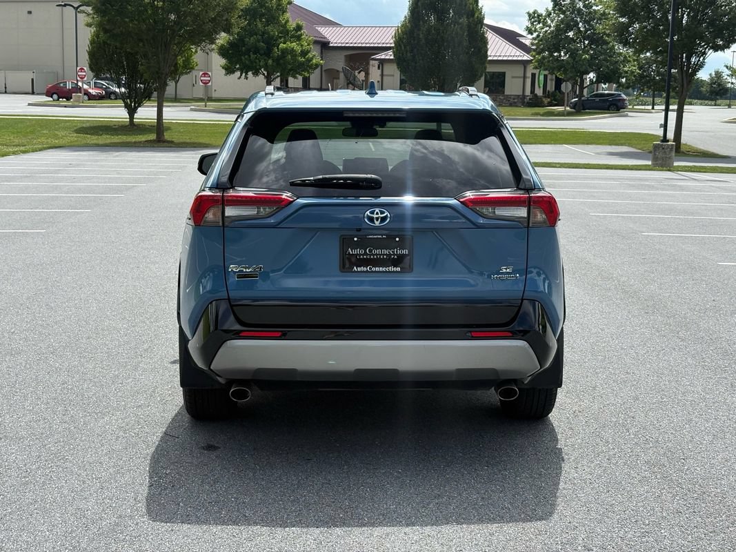 Used 2022 Toyota RAV4 SE w/ Convenience Package AWD/4WD image 7