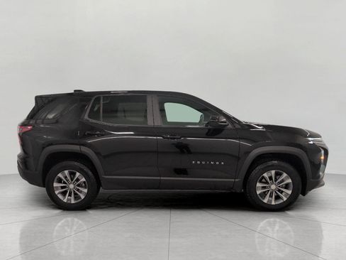 Used 2025 Chevrolet Equinox LT AWD/4WD image 12