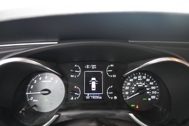 Used 2018 Toyota Sequoia Platinum AWD/4WD image 21