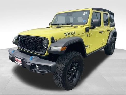 Used 2024 Jeep Wrangler Unlimited AWD/4WD image 17