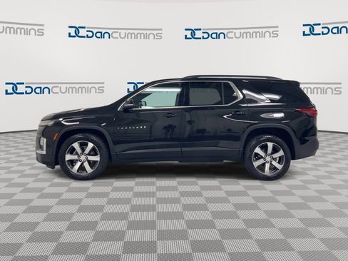 Used 2023 Chevrolet Traverse LT w/ LT Premium Package AWD/4WD image 5