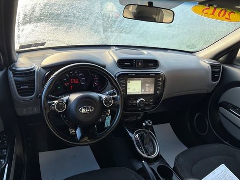 Used 2015 Kia Soul + w/ Audio Package image 11