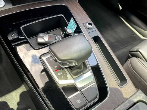 Used 2021 Audi Q5 2.0T Premium w/ Convenience Package image 33