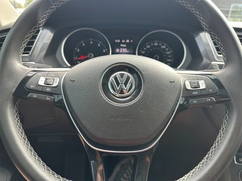 Used 2021 Volkswagen Tiguan SEL image 24