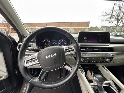 Certified 2022 Kia Telluride EX w/ EX Premium Package image 9