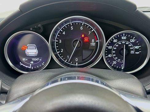 Used 2021 MAZDA MX-5 Miata Grand Touring RWD image 12