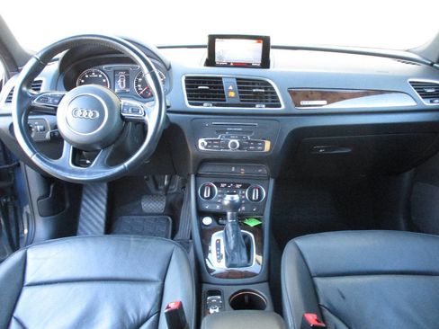 Used 2018 Audi Q3 2.0T Premium Plus w/ Premium Plus Package image 23