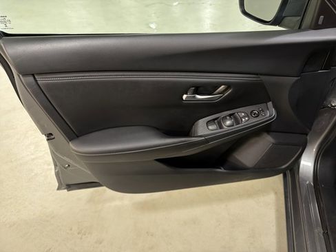 Used 2024 Nissan Sentra SV image 17