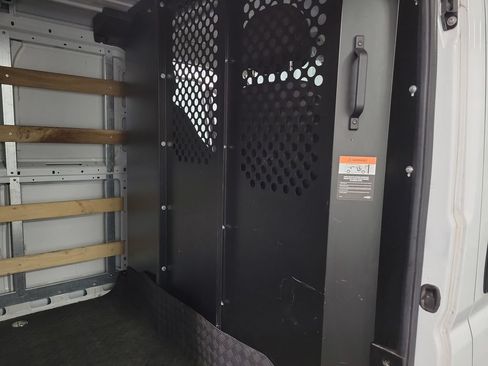 Used 2025 RAM ProMaster 2500 w/ U-Haul Equipment Group FWD image 33