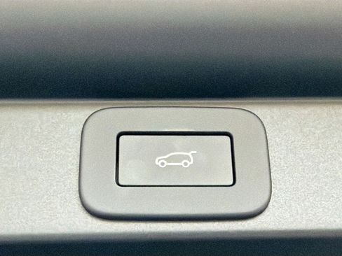 New 2026 Land Rover Range Rover Autobiography AWD/4WD image 13